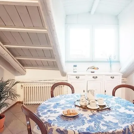 Apartment Central Elegant 150sqm Apt + 2 Bathrooms + Garage Turin