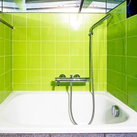 Central Elegant 150sqm Apt + 2 Bathrooms + Garage 都灵