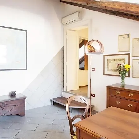 Central Elegant 150sqm Apt + 2 Bathrooms + Garage * Turin